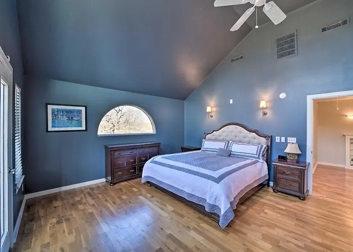Grand Getaway With Private Pond, Dock & Deck